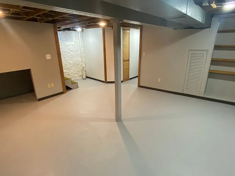315 W Wausau Ave — Photo 18