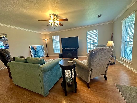 4th image of 1100 Coeburn Ct