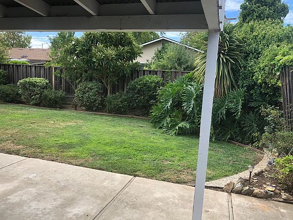 4th image of 792 Durshire Way