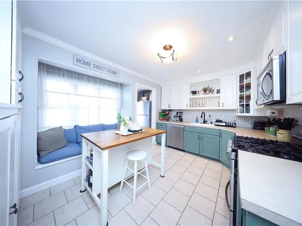 1936 East 37th Street image 7 of 25