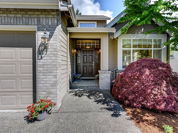 2nd image of 9962 184th Ave NE