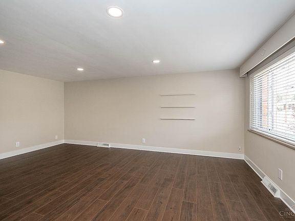 5th image of 8645 Brent Dr