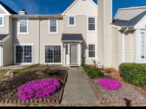 343 Lees Mill Dr, Newport News, VA 23608