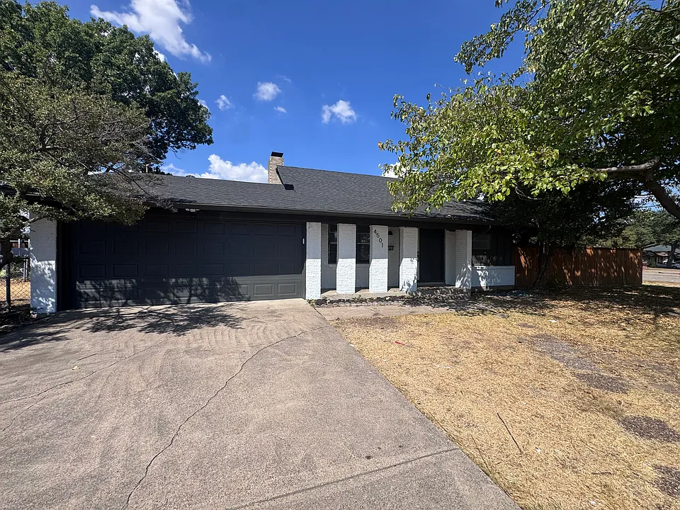 4501 Princeton Dr