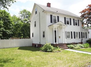 50 Westwood Ave, Rumford, RI 02916