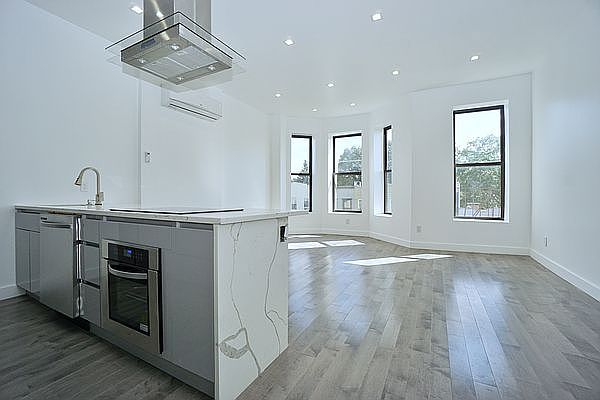 1st image of 395 17th St #A