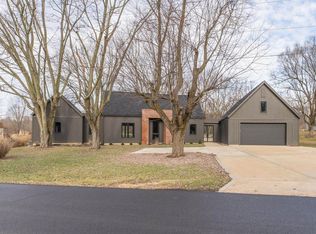 151 Apple Blossom Rd SW, Pataskala, OH 43062