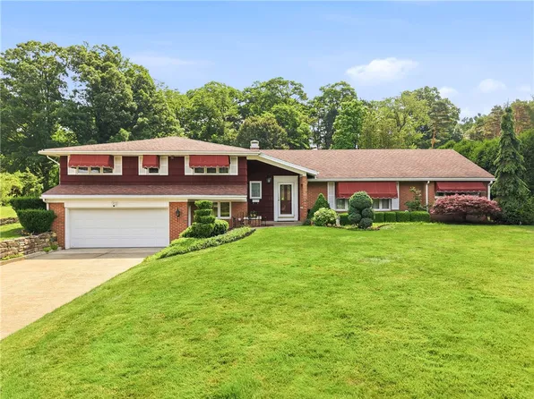 665 S 2nd St, Sharpsville, PA 16150