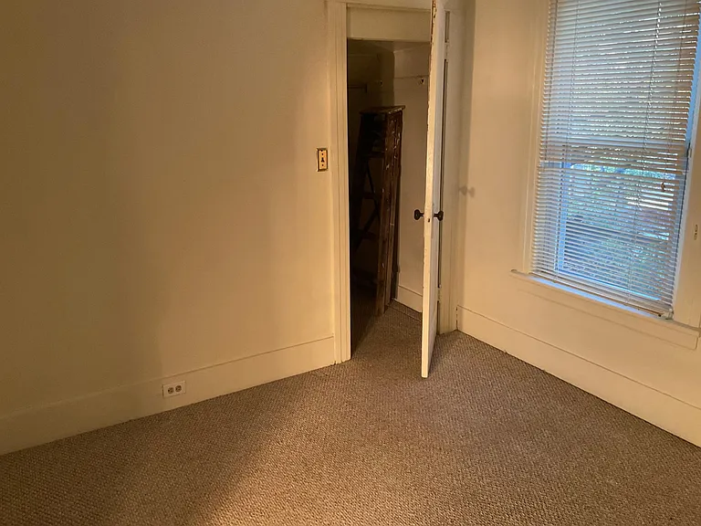 43 Manitou Ave #1 — Photo 4