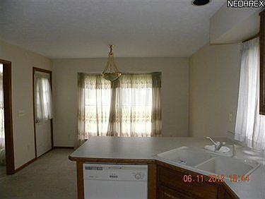 4th image of 128 Stonehedge Dr