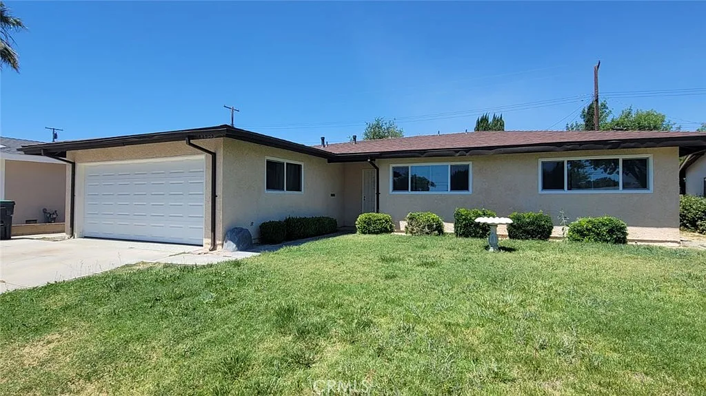 4 bed, 1498 sqft, $2,750 — Photo 1