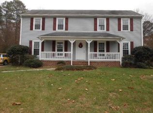 1218 Briarcliffe Dr, Colonial Heights, VA 23834