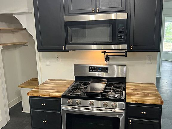 5th image of 53 Park St