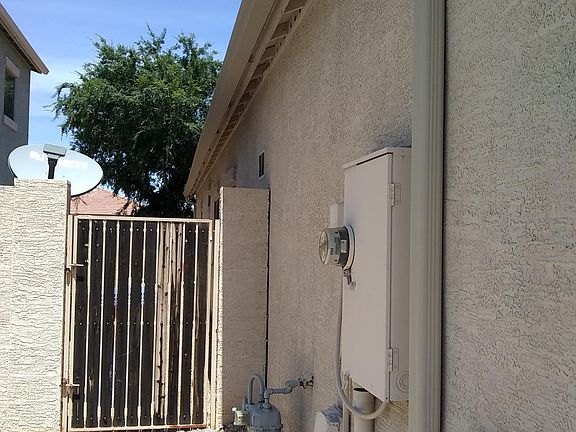 2nd image of 17752 W Paradise Ln