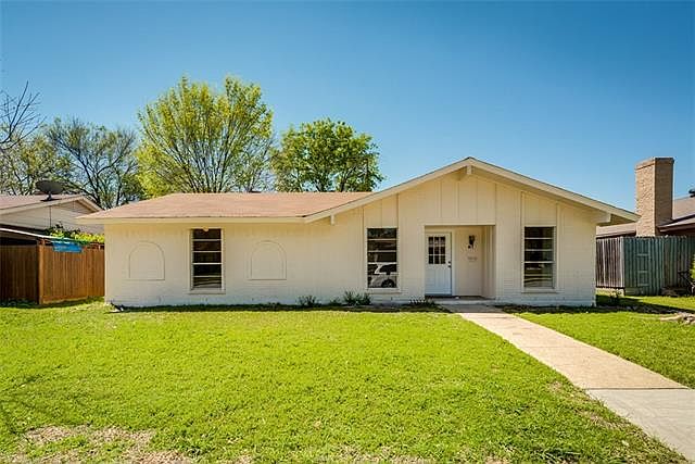 1st image of 5233 Meadowside Dr