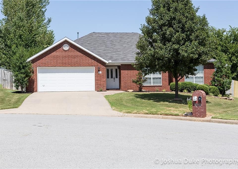 1st image of 2668 E Dewberry Ct