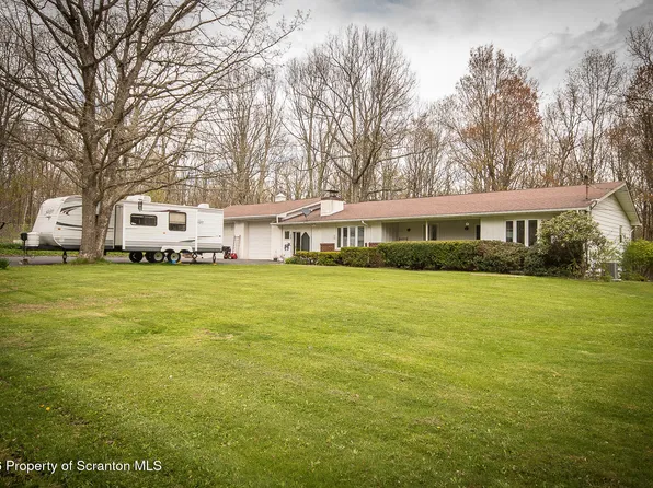 29 Rodie Rd, Bear Creek Township, PA 18702
