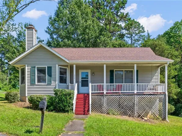 6001 Southcrest Dr, Clemmons, NC 27012