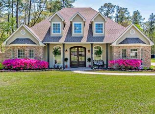 109 Morris Rd W, Sour Lake, TX 77659