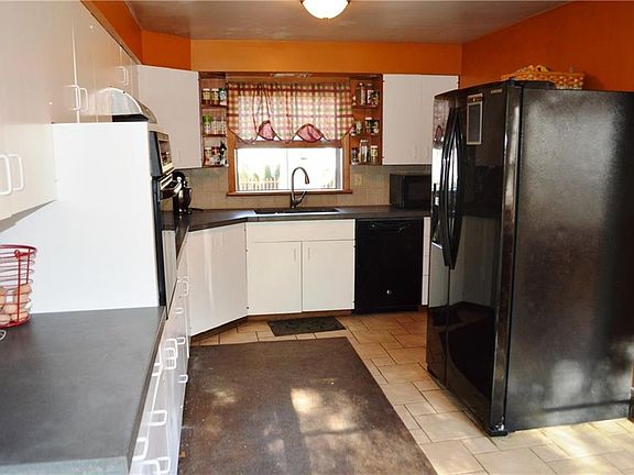 5th image of 1610 Woodside Dr