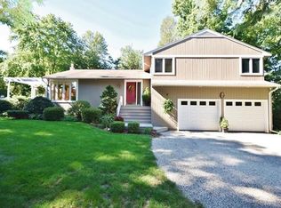 22 Delmor Ave, Wilbraham, MA 01095
