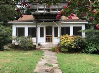 103 S 7th Ave, Mayodan, NC 27027