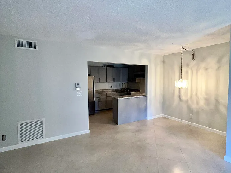 231 Pine Hov Cir #A-1 — Photo 8