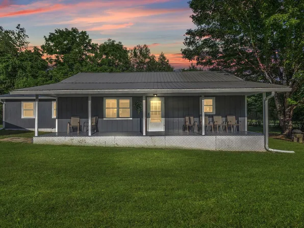 200 Poplar Ln, Spring City, TN 37381