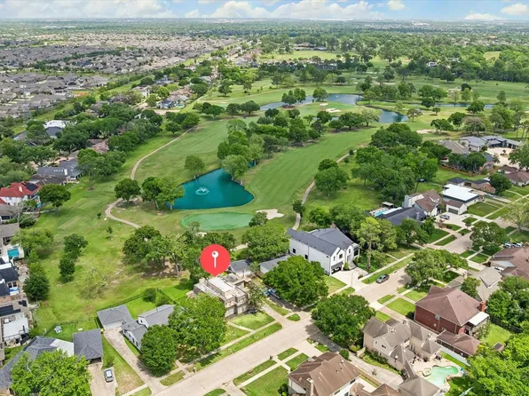 3036 Green Tee Dr, Pearland, TX 77581