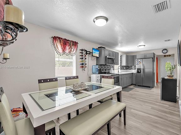 4th image of 1938 NW 154th St