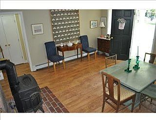 4th image of 117 Summer St