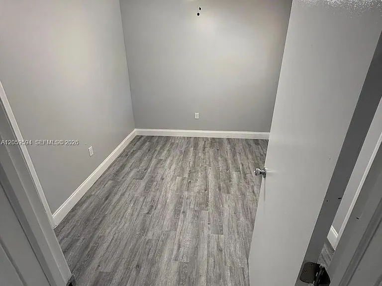 7732 Balboa St #1/2 — Photo 10