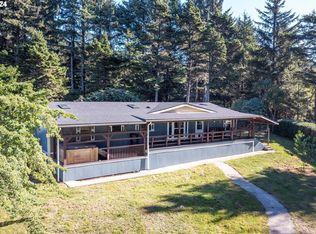 18828 Montbretia Ln, Brookings, OR 97415