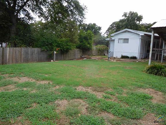 4th image of 974 Beachside Dr