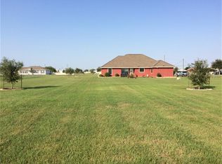 1915 Ashley Ln, Sealy, TX 77474