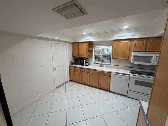 4th image of 10241 Sleepy Brook Way
