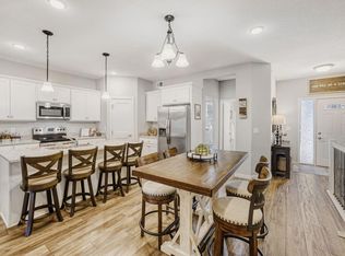 9105 Lexington Ave N Unit B, Circle Pines, MN 55014