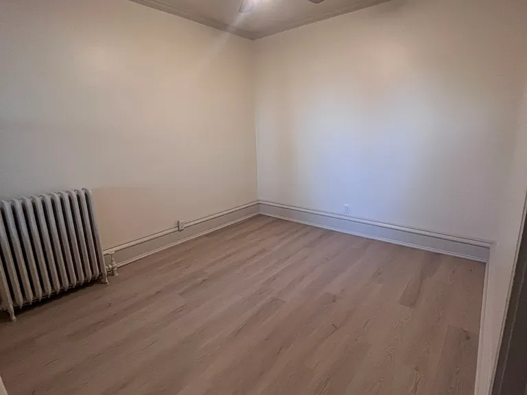 839 N Church St #1E — Photo 3