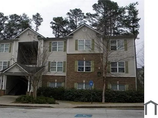 3 bed, $1,750 — Photo 2
