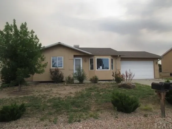455 W Peppertree Way, Pueblo West, CO 81007
