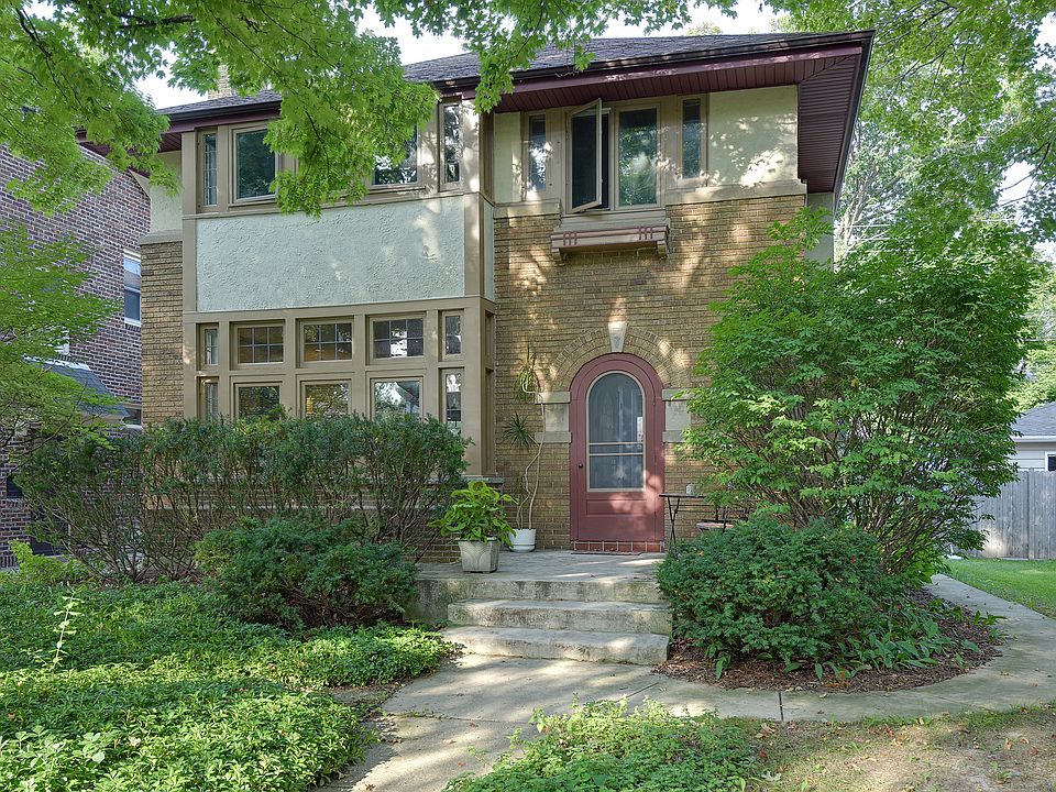 1st image of 4137 N Farwell Ave