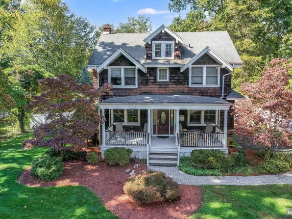 515 Summit Ave, Oradell, NJ 07649