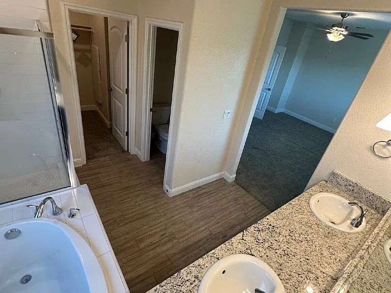 2494 Valdes Dr — Photo 22