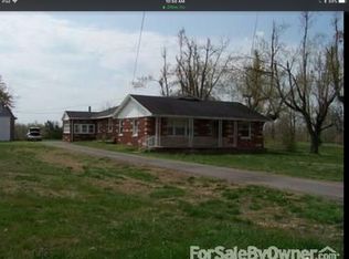 1550 Krebs Station Rd, Paducah, KY 42003