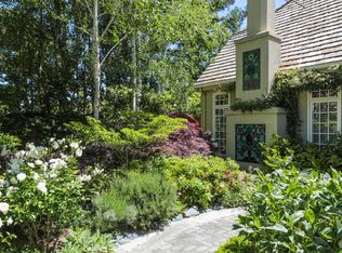 556 Placitas Ave, Menlo Park, CA 94025