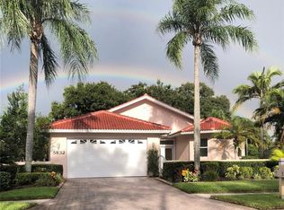 5832 Lakeside Woods Cir, Sarasota, FL 34243