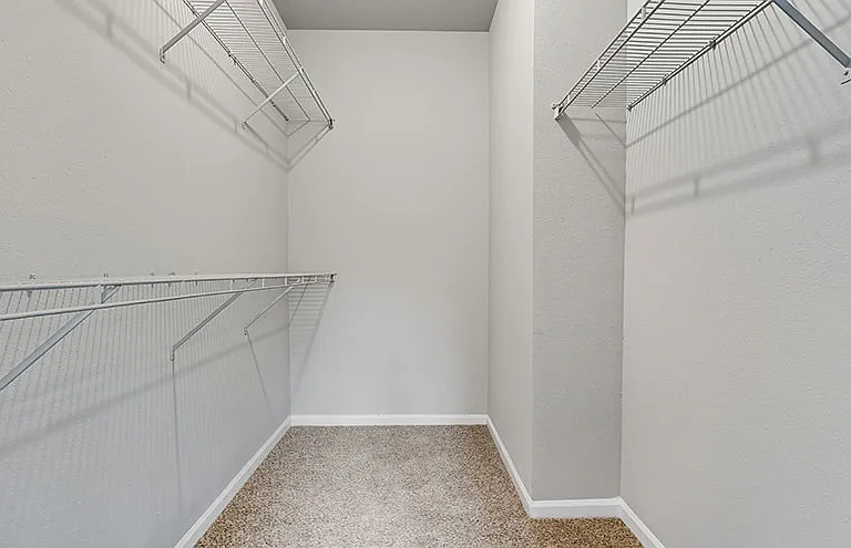 Summit Ridge Apartments — Photo 25