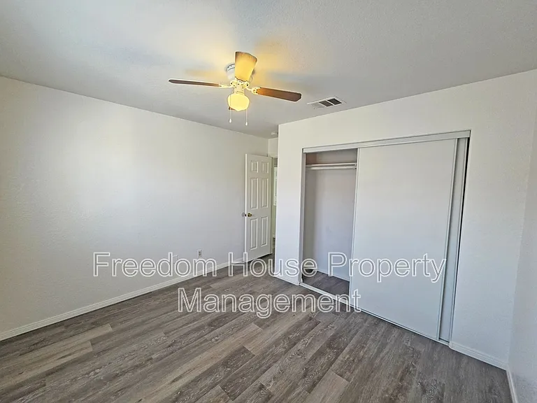 670 Bourbon St #2 — Photo 25