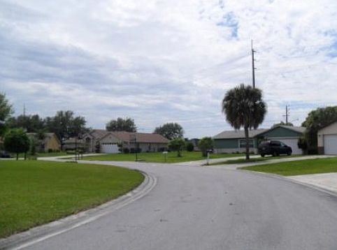 5th image of 413 Long Dr