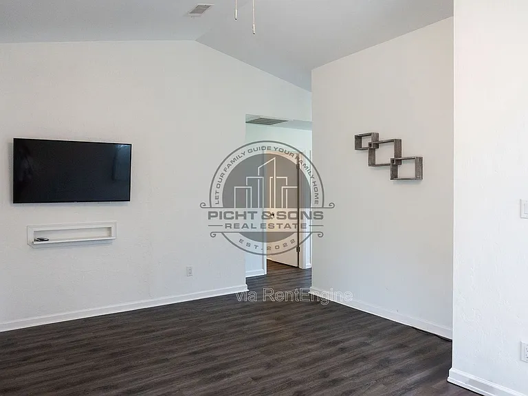3223 Albert Dr #1 — Photo 3